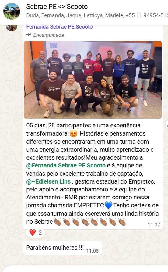 Sala de reunião com mulheres empreendedoras analisando crescimento em painéis digitais